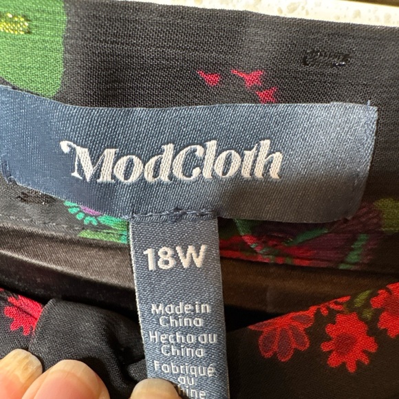 Modcloth Meow Bouquet Pleated Chiffon Midi Skirt Black Floral Button Front 18W - Picture 7 of 13
